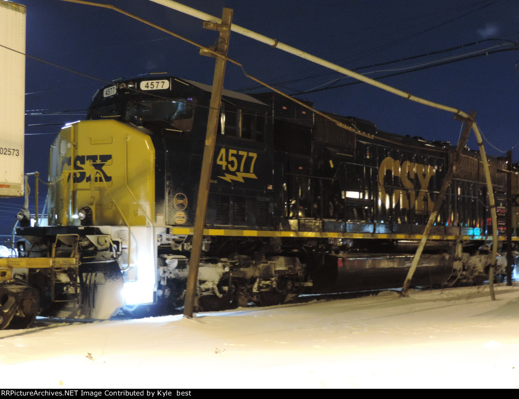 CSX 4577 on I010